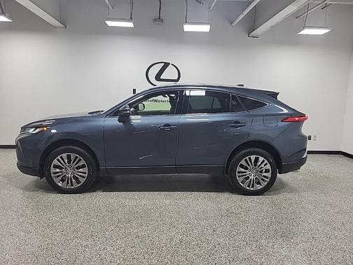 2022 Toyota Venza Limited