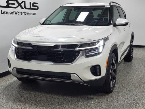 Snow White Pearl 2024 Kia Seltos SX Turbo