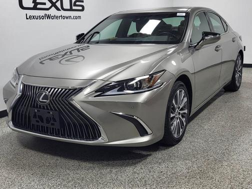 Atomic Silver 2021 Lexus ES 350 Base