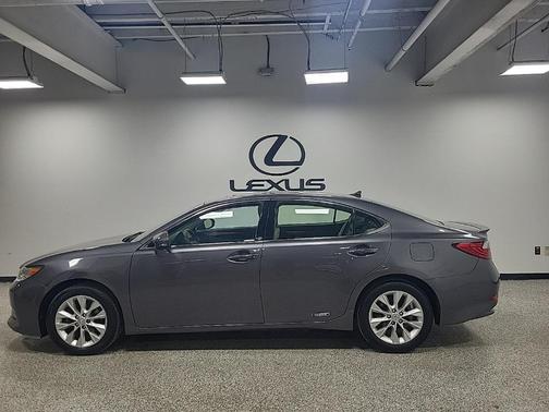 2014 Lexus ES 300h Base