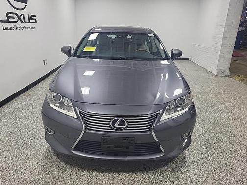 2014 Lexus ES 300h Base