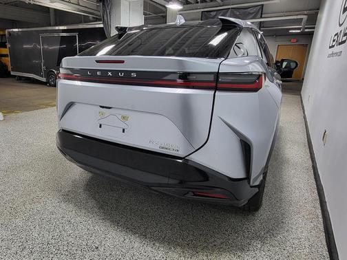 Iridium 2025 Lexus RZ 450e Premium