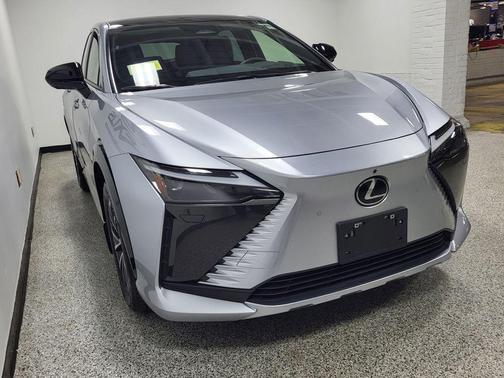 Iridium 2025 Lexus RZ 450e Premium