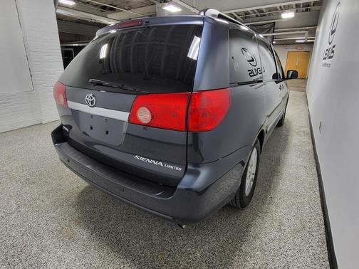2007 Toyota Sienna XLE Limited