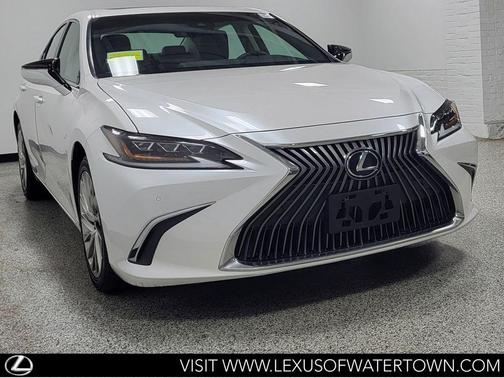 Eminent White Pearl 2021 Lexus ES 250 Base