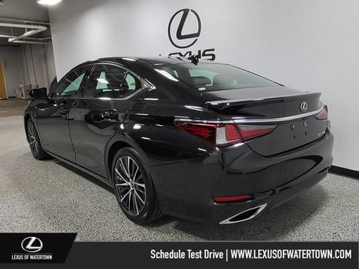 2023 Lexus ES 350 Base