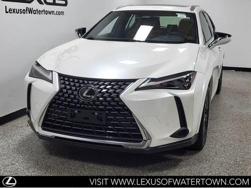 Eminent White Pearl 2025 Lexus UX 300h Premium