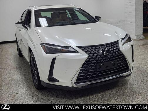 Eminent White Pearl 2025 Lexus UX 300h Premium