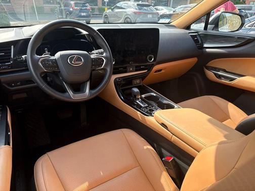 Eminent White Pearl 2025 Lexus NX 350h Premium