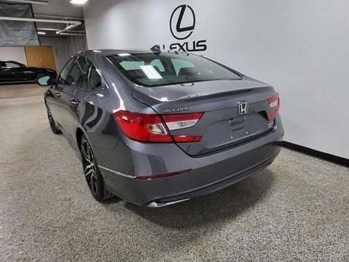 2022 Honda Accord Hybrid Touring