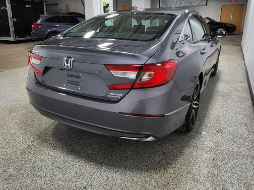2022 Honda Accord Hybrid Touring