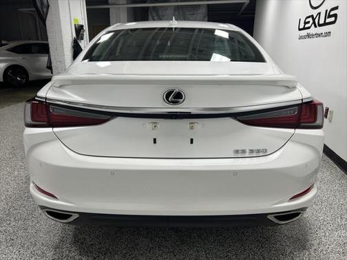 2023 Lexus ES 350 Base