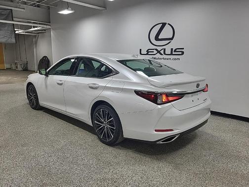 2023 Lexus ES 350 Base