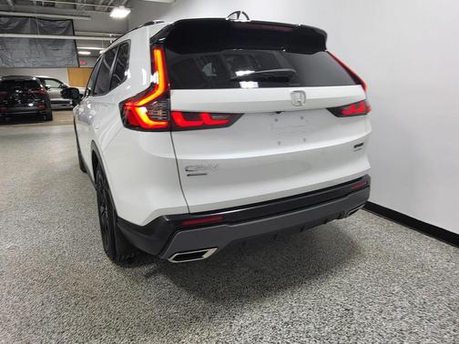 Platinum White Pearl 2023 Honda CR-V Hybrid Sport Touring AWD
