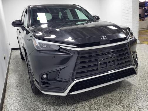 2025 Lexus TX 500h F SPORT Premium