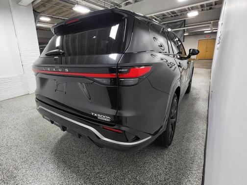 2025 Lexus TX 500h F SPORT Premium