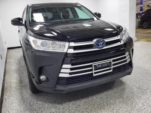 2019 Toyota Highlander Hybrid XLE