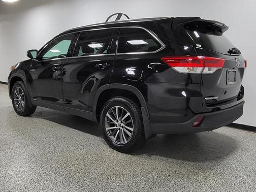2019 Toyota Highlander Hybrid XLE