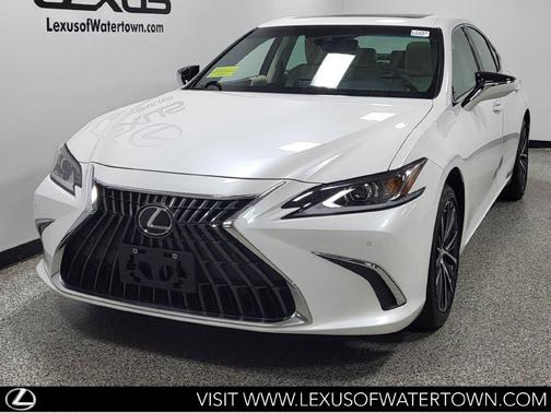Eminent White Pearl 2025 Lexus ES 350 Base