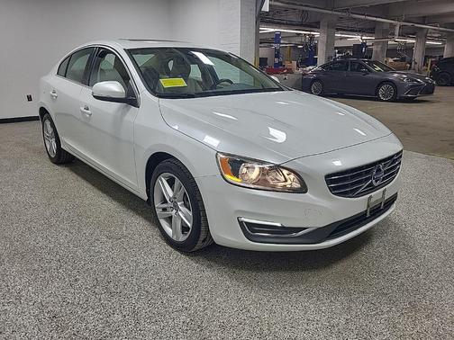 2015 Volvo S60 T5 Premier