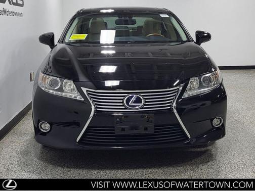 Obsidian 2015 Lexus ES 300h Base