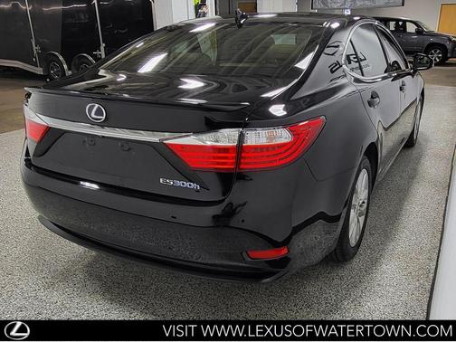 Obsidian 2015 Lexus ES 300h Base