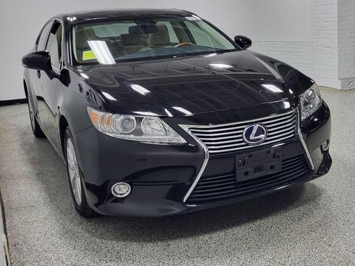 Obsidian 2015 Lexus ES 300h Base