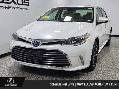 2018 Toyota Avalon Hybrid XLE Premium
