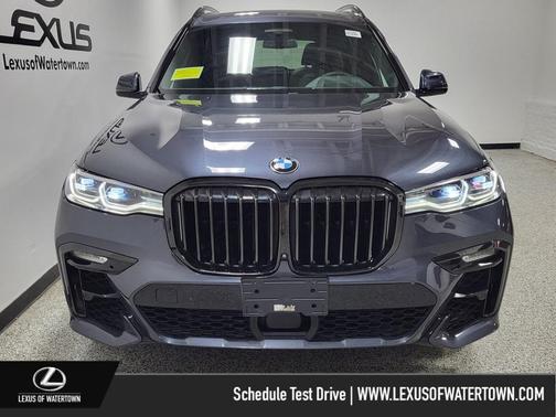 2020 BMW X7 M50i