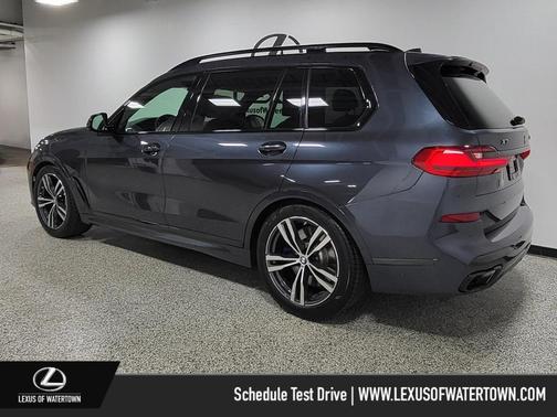 2020 BMW X7 M50i