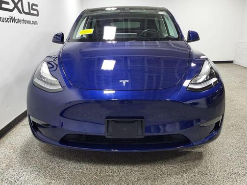 2022 Tesla Model Y Long Range Dual Motor All-Wheel Drive