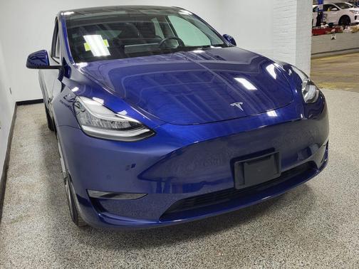 2022 Tesla Model Y Long Range Dual Motor All-Wheel Drive