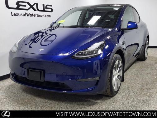 2022 Tesla Model Y Long Range Dual Motor All-Wheel Drive