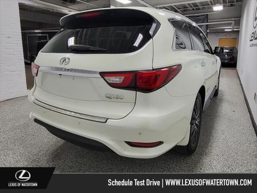 2017 INFINITI QX60 Base