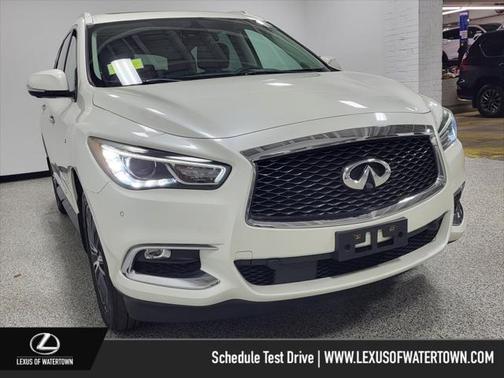 2017 INFINITI QX60 Base