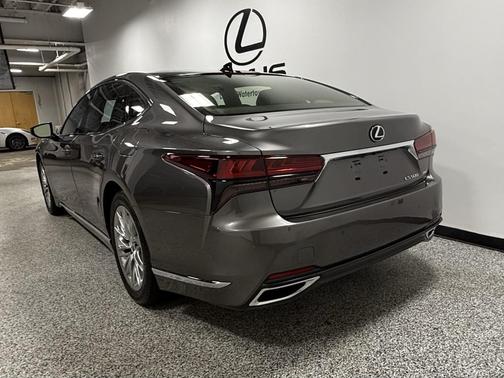 2022 Lexus LS 500 Base