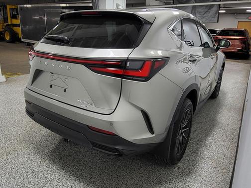Atomic Silver 2024 Lexus NX 350h Premium