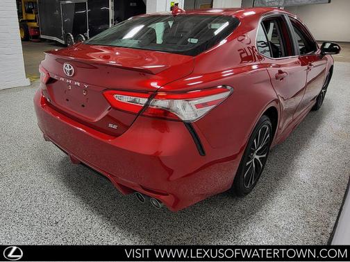 Supersonic Red 2019 Toyota Camry SE