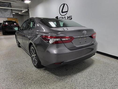 Predawn Gray Mica 2023 Toyota Camry XLE