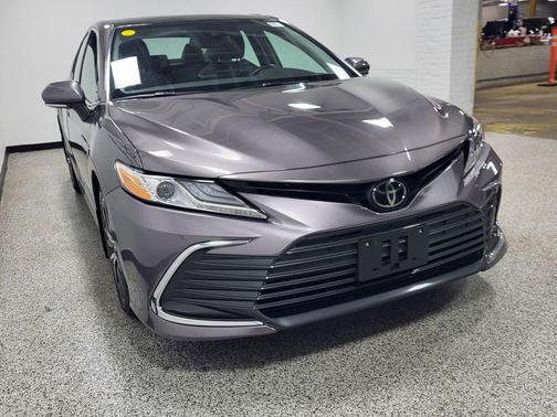 Predawn Gray Mica 2023 Toyota Camry XLE