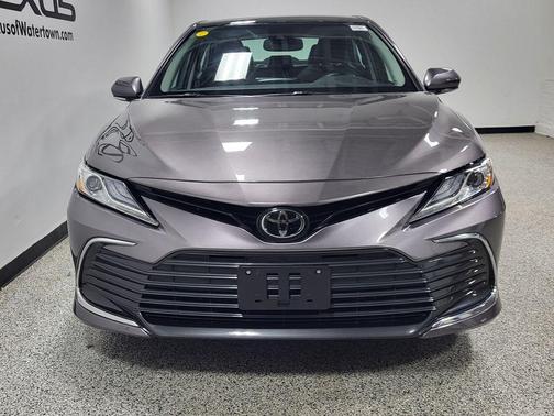 Predawn Gray Mica 2023 Toyota Camry XLE