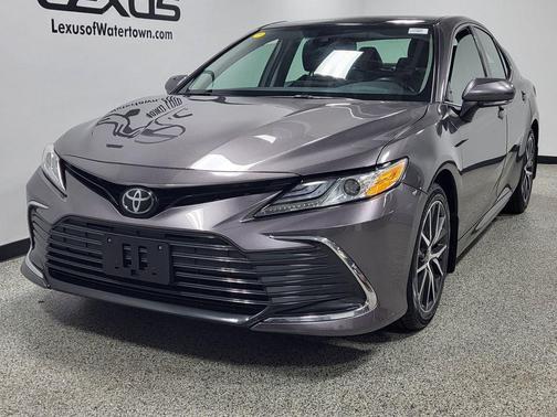 Predawn Gray Mica 2023 Toyota Camry XLE