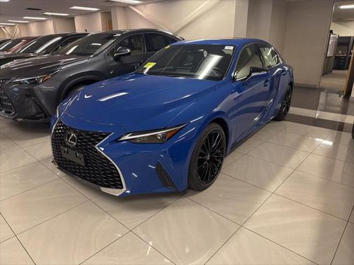 2022 Lexus IS 300 Base