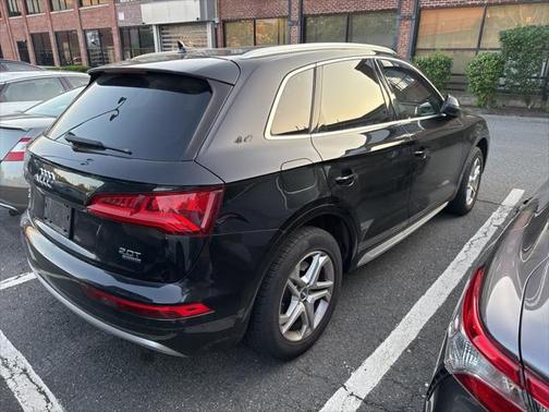 2018 Audi Q5 2.0T Tech Premium