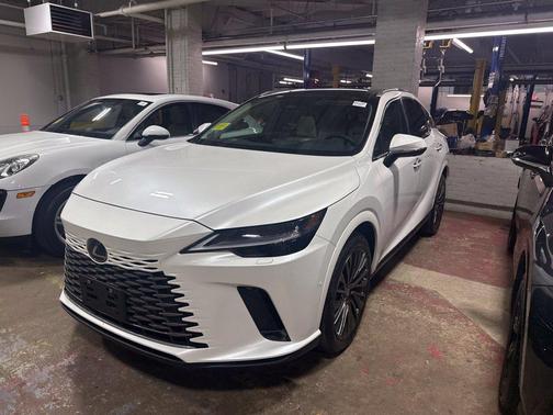 Eminent White Pearl 2026 Lexus RX 350h Luxury