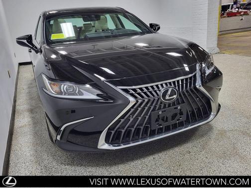 2022 Lexus ES 350 Base