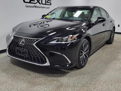 2022 Lexus ES 350 Base