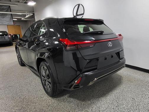 Caviar 2022 Lexus UX 250h F Sport