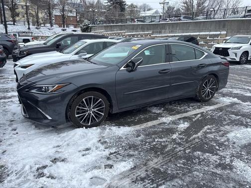 2025 Lexus ES 350 Base