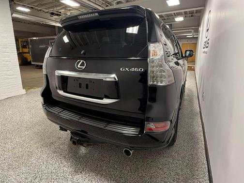 Black Onyx 2023 Lexus GX 460 Premium